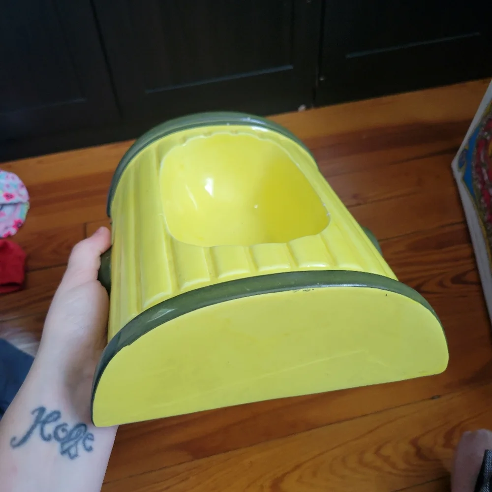 ❤️🩷❤️Super Rare yellow green fire hydrant dog bowl Canine Cafe 1995